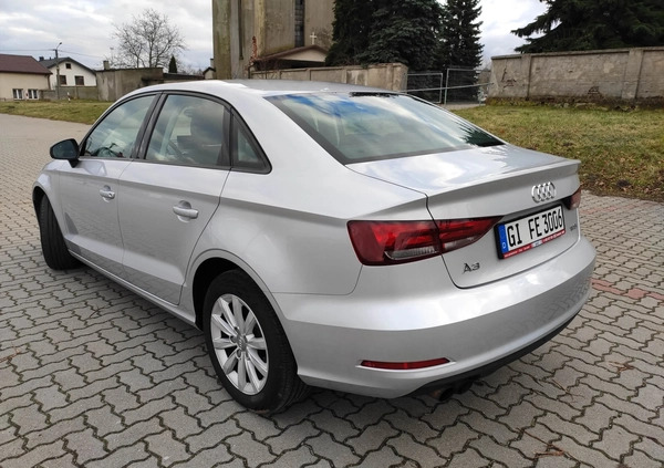 Audi A3 cena 53000 przebieg: 208000, rok produkcji 2014 z Łęczna małe 67